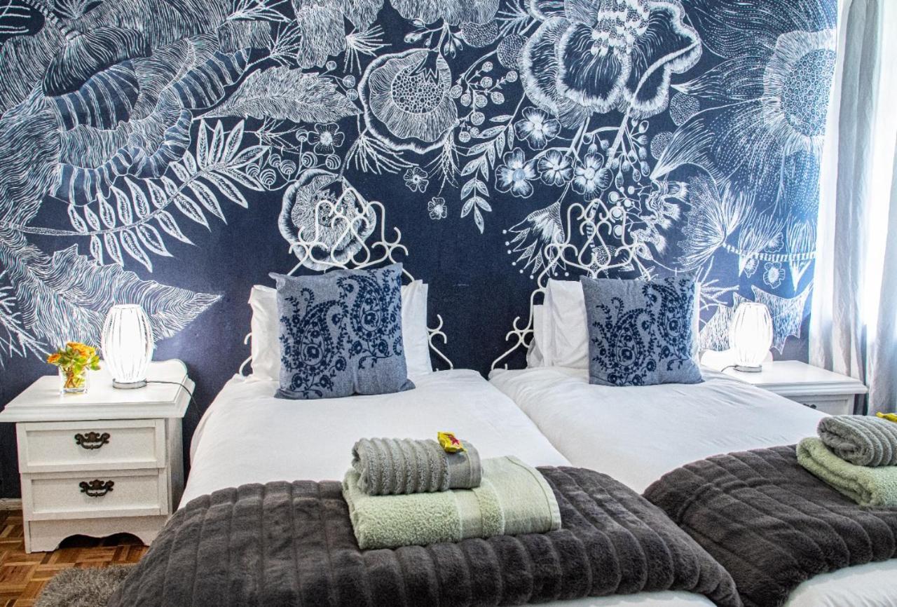 Sixty Three Hotel Bloemfontein Bagian luar foto
