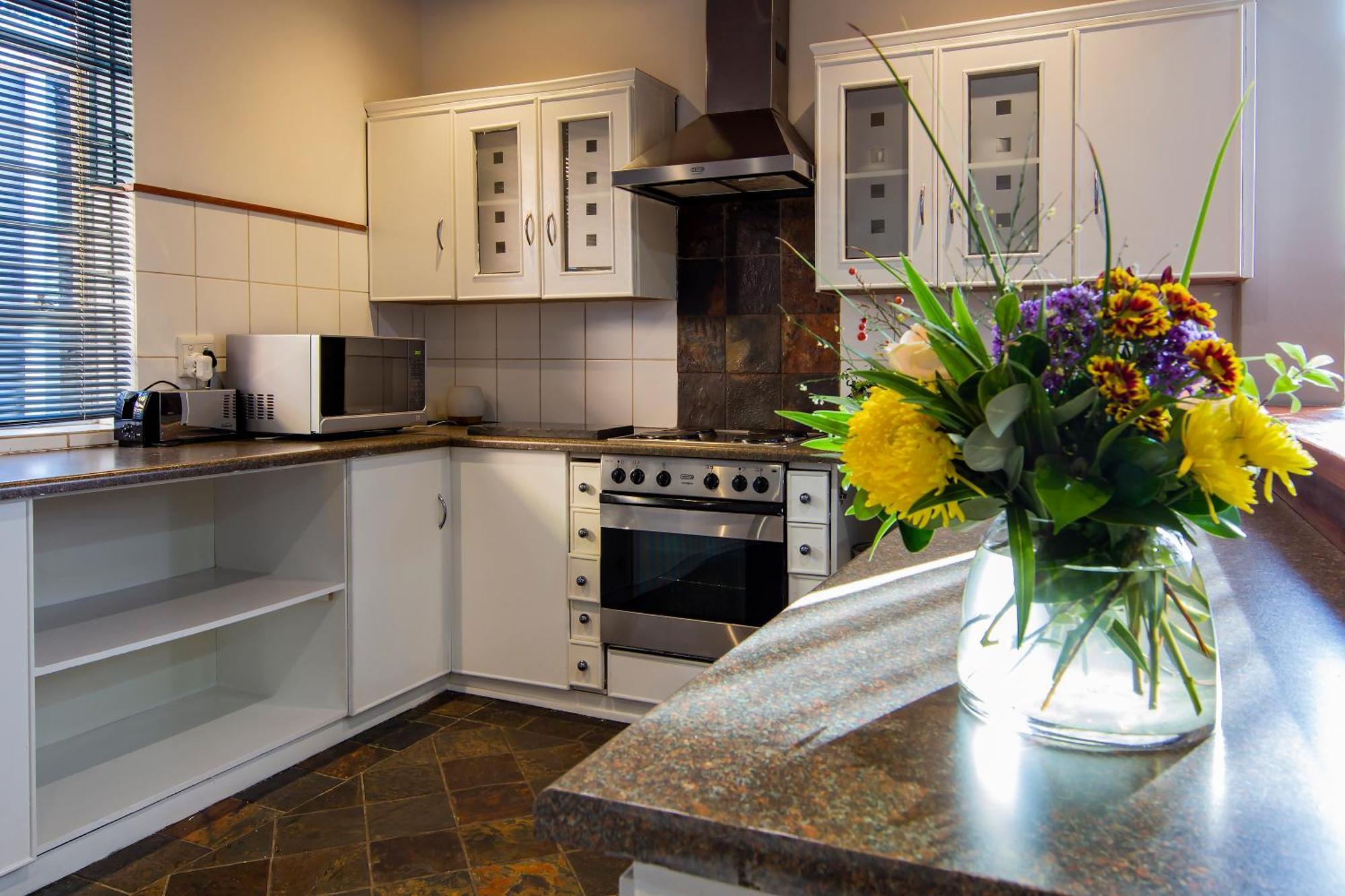 Sixty Three Hotel Bloemfontein Bagian luar foto