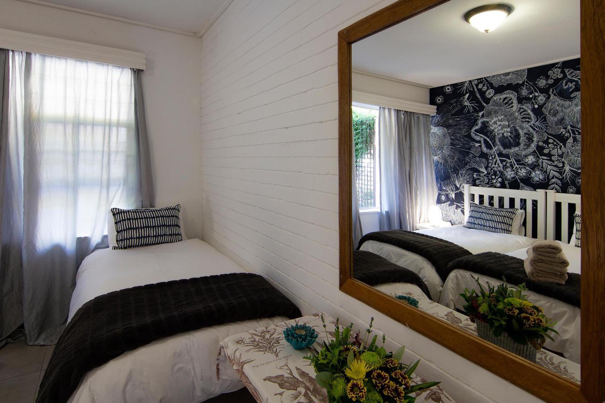 Sixty Three Hotel Bloemfontein Bagian luar foto