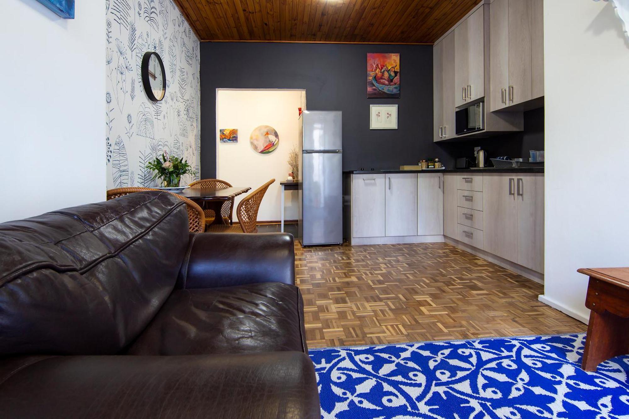 Sixty Three Hotel Bloemfontein Bagian luar foto